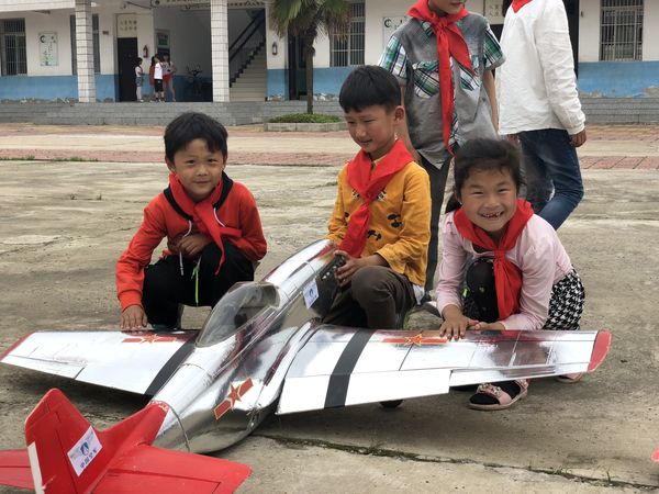 QQ图片20180530204237.jpg QQ图片20180530204237.jpg